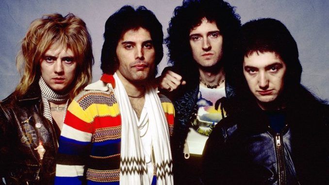 Queen al completo: Roger Taylor, Fredie Mercury, Brian May y Roger Taylor-Mustapha-mdmesuena.com